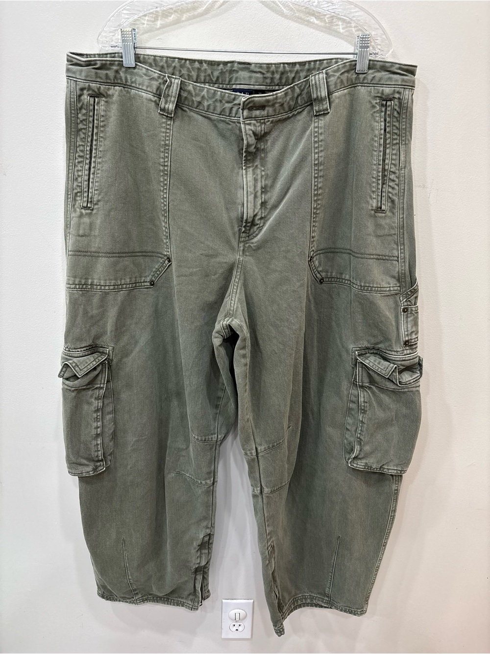 Gap Barrel Cargo Hem Zip Pants Women’s Plus Size 20